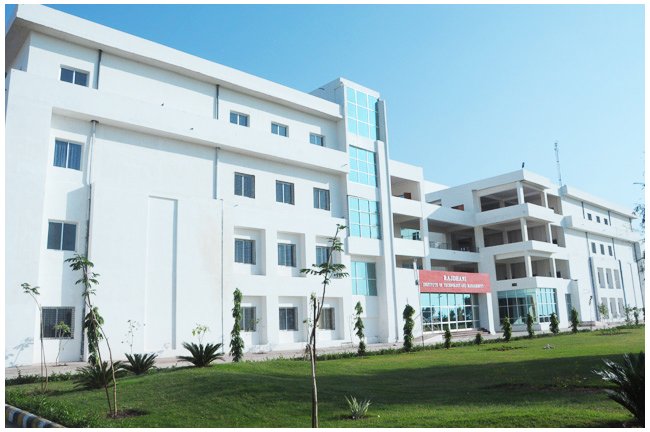Rajdhani Engineering College Campus